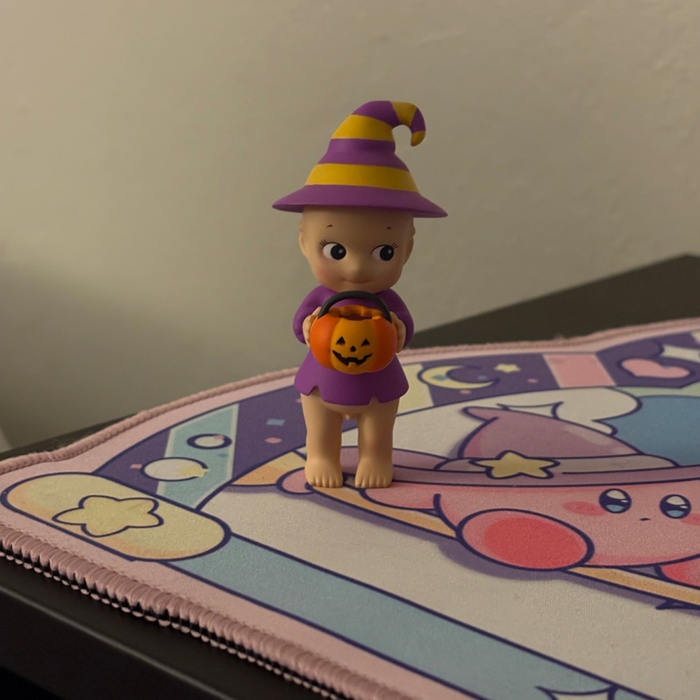 Authentic Witch Sonny Angel Halloween Series Mini Figure Limited Edition 2021